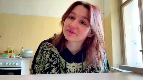 Snapshot of alissashene chatting on 05.25.26 Eva online show from 05.25.26