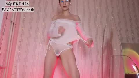 im Allise online show from 04.04.26