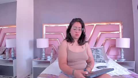 alissbluumm online show from 06.25.26