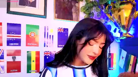Snapshot of alisse_xx chatting on 06.23.26 alisse_xx online show from 06.23.26