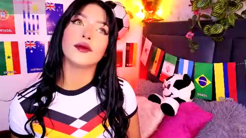 Snapshot of alisse_xx chatting on 06.29.26 alisse_xx online show from 06.29.26
