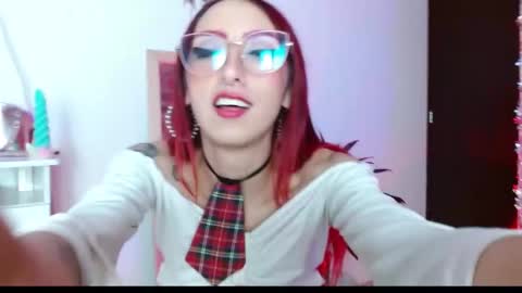 Snapshot of alissesallie_ chatting on 01.13.25 alissesallie_ online show from 01.13.25