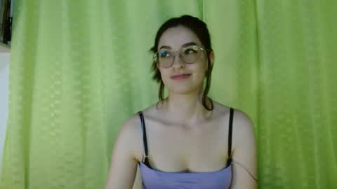 Snapshot of alisson_071989 chatting on 07.14.26 Ali online show from 07.14.26