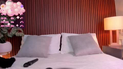 Snapshot of alisson_81 chatting on 11.07.25 alisson_81 online show from 11.07.25