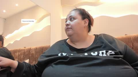 Snapshot of alisson_am chatting on 04.18.26 Alisson online show from 04.18.26
