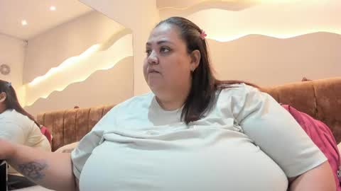 Snapshot of alisson_am chatting on 04.19.26 Alisson online show from 04.19.26