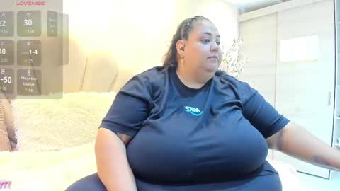 Snapshot of alisson_am chatting on 05.18.26 Alisson online show from 05.18.26