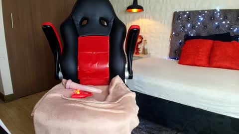 Snapshot of alisson_dl chatting on 01.05.26 alisson dl online show from 01.05.26