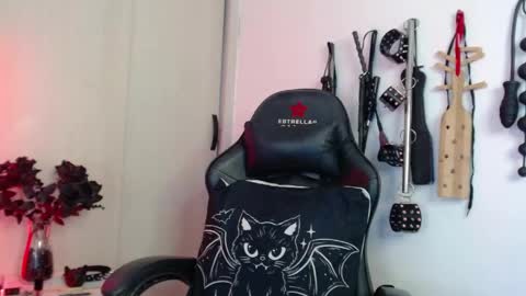Snapshot of alissonbeckett chatting on 05.15.26 Alisson Beckett online show from 05.15.26