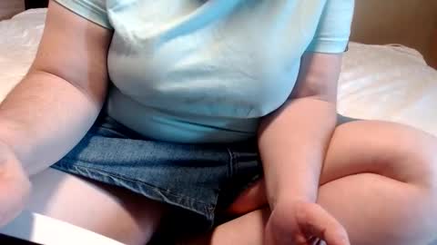 Snapshot of alissonnat chatting on 05.16.26 Alissonnat online show from 05.16.26