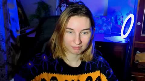 Snapshot of alisun_ chatting on 10.14.25 A L I C E online show from 10.14.25