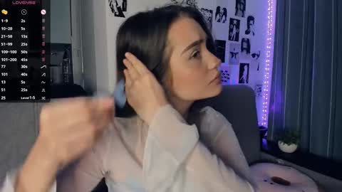 Alivia online show from 11.10.25