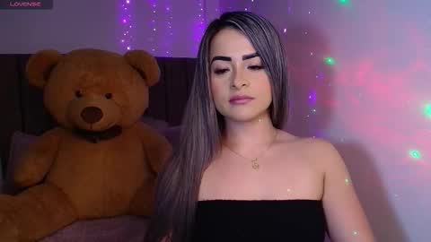  Alix  online show from 11.22.25