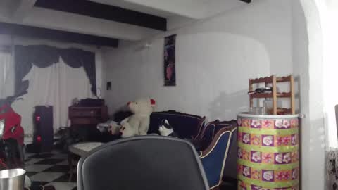 Alix online show from 03.06.25