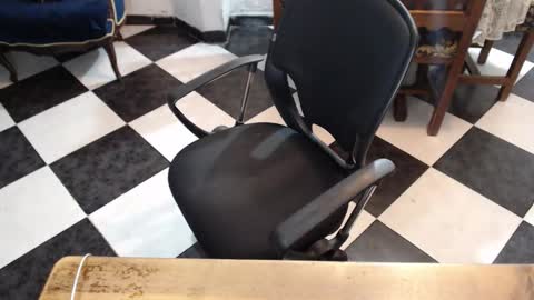 Alix online show from 11.05.25