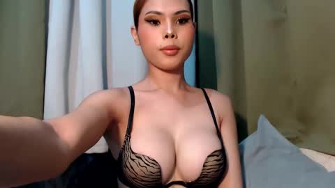 Snapshot of aliyah_bucks chatting on 05.24.26 hello your lovely ALIYAH online show from 05.24.26