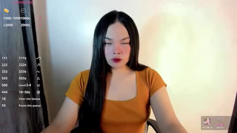 A CUTE GIRL NAME ALIYAH online show from 04.04.26