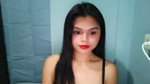 Snapshot of aliyah_molly chatting on 07.17.26 aliyah online show from 07.17.26