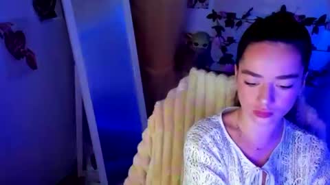 Snapshot of allana_dream chatting on 06.25.26 Allana online show from 06.25.26
