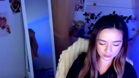 Snapshot of allana_dream chatting on 07.01.26 Allana online show from 07.01.26