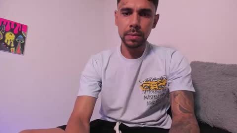 Snapshot of allanbarreto chatting on 12.22.25 Allan online show from 12.22.25