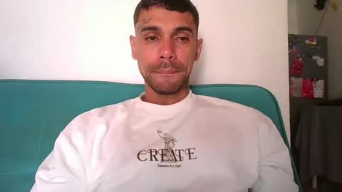Snapshot of allanbarreto chatting on 05.03.26 Allan online show from 05.03.26