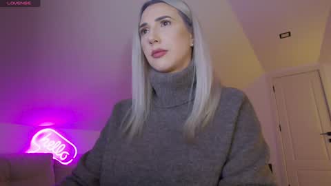 A day u didnt smile is a lost day online show from 02.17.26