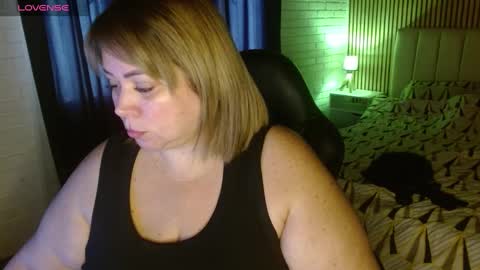 Snapshot of allegra_ferragamo chatting on 02.16.25 Ale online show from 02.16.25