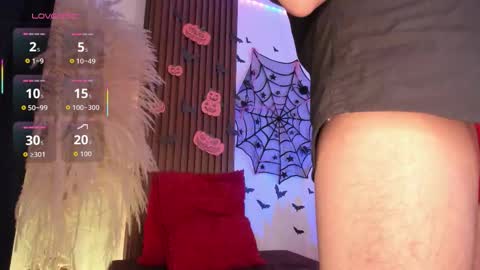 Snapshot of allen_starck chatting on 10.18.25 Allen online show from 10.18.25