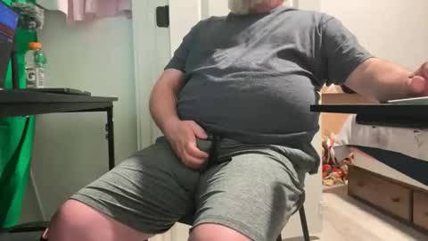 Allergictolove online show from 11.30.25