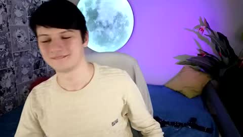 Snapshot of allert_ chatting on 11.04.25 allert_ online show from 11.04.25