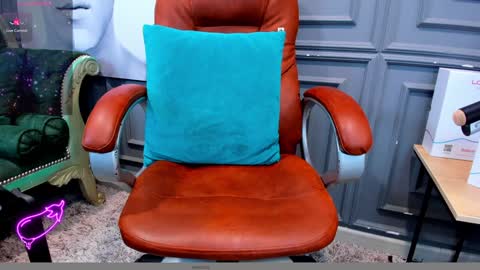 Snapshot of allessandrosantos chatting on 12.21.24 Help me reach 100 likes online show from 12.21.24