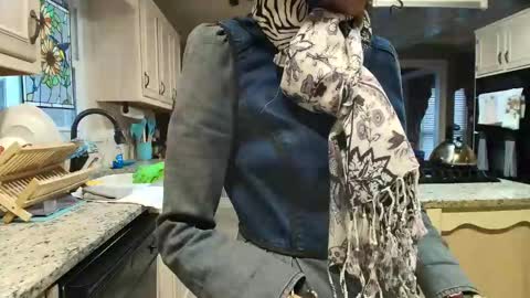 Snapshot of allgood4u chatting on 02.14.26 wishlist on bio online show from 02.14.26