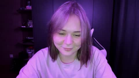 Snapshot of alli_zi chatting on 11.16.25 Blair online show from 11.16.25