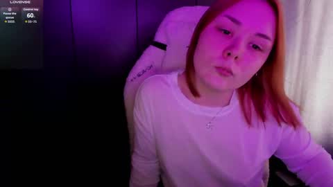 Snapshot of alli_zi chatting on 05.12.26 Blair online show from 05.12.26