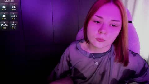 Snapshot of alli_zi chatting on 05.14.26 Blair online show from 05.14.26