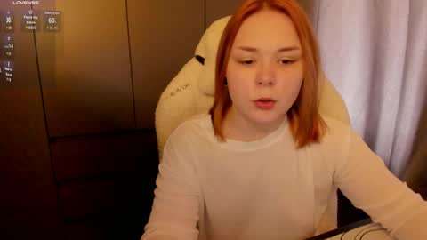 Snapshot of alli_zi chatting on 05.22.26 Blair online show from 05.22.26