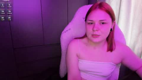 Snapshot of alli_zi chatting on 06.14.26 Blair online show from 06.14.26