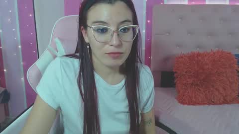 Snapshot of allisonlove_88 chatting on 02.05.25 ALLISON online show from 02.05.25
