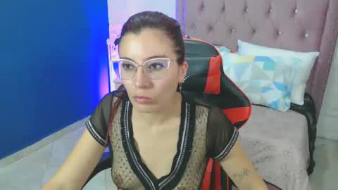 Snapshot of allisonlove_88 chatting on 02.11.25 ALLISON online show from 02.11.25
