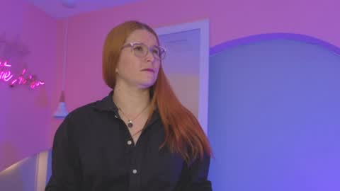 Snapshot of allisonroberts_ chatting on 04.05.26 Alli online show from 04.05.26