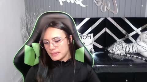 Allisson online show from 02.20.25