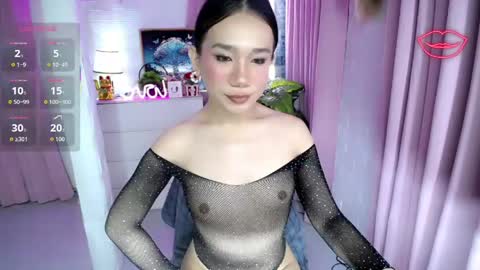 Snapshot of alluring_mj chatting on 05.28.26 mj online show from 05.28.26