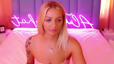 AlwaysHot online show from 12.25.24