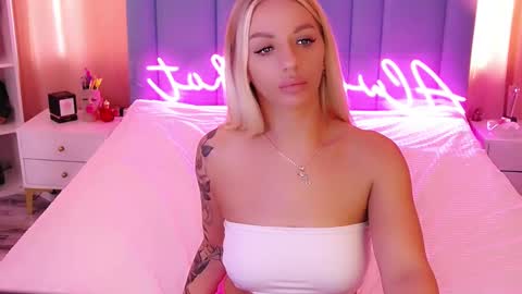 AlwaysHot online show from 02.21.25