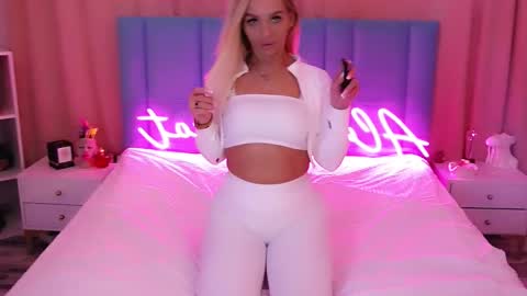 AlwaysHot online show from 02.22.25