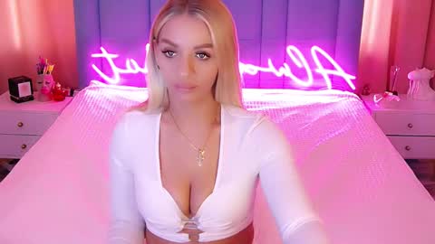 AlwaysHot online show from 03.07.25