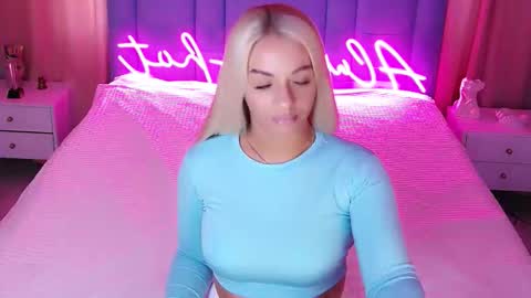 AlwaysHot online show from 09.11.25