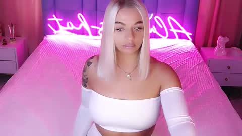 AlwaysHot online show from 10.05.25