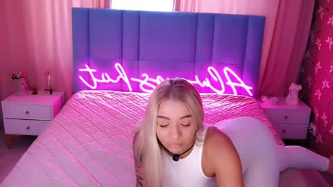 AlwaysHot online show from 04.09.26